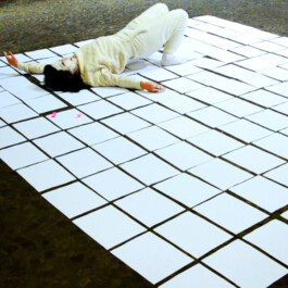 Onzgi-An-Airplane-Mansoureh-Aalaii-Helmhaus-Zurich-2018-V 